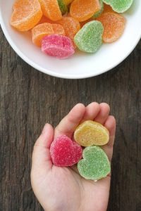 Are you dreading the sugar rush from the upcoming Holidays? Check out these tips for How To Control Your Kids' Holiday Sugar Rush