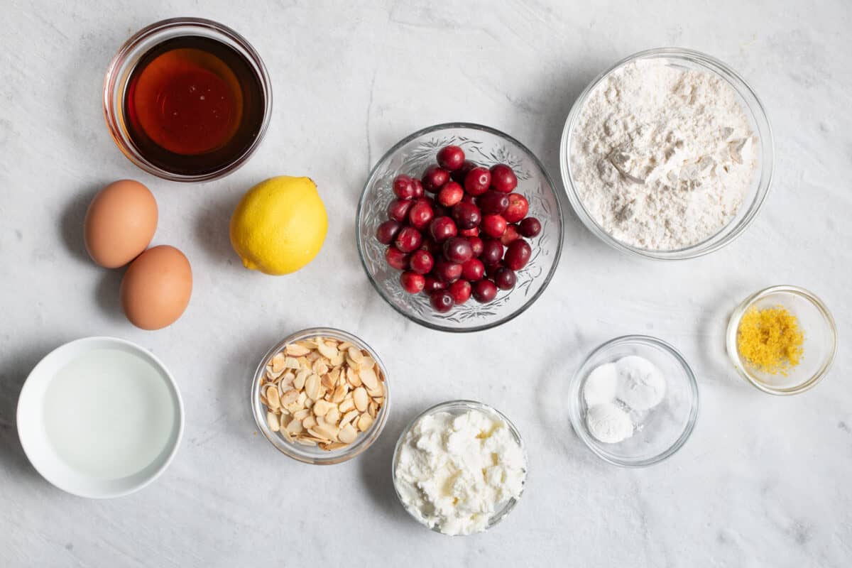 Ingredients to make the muffin recipe