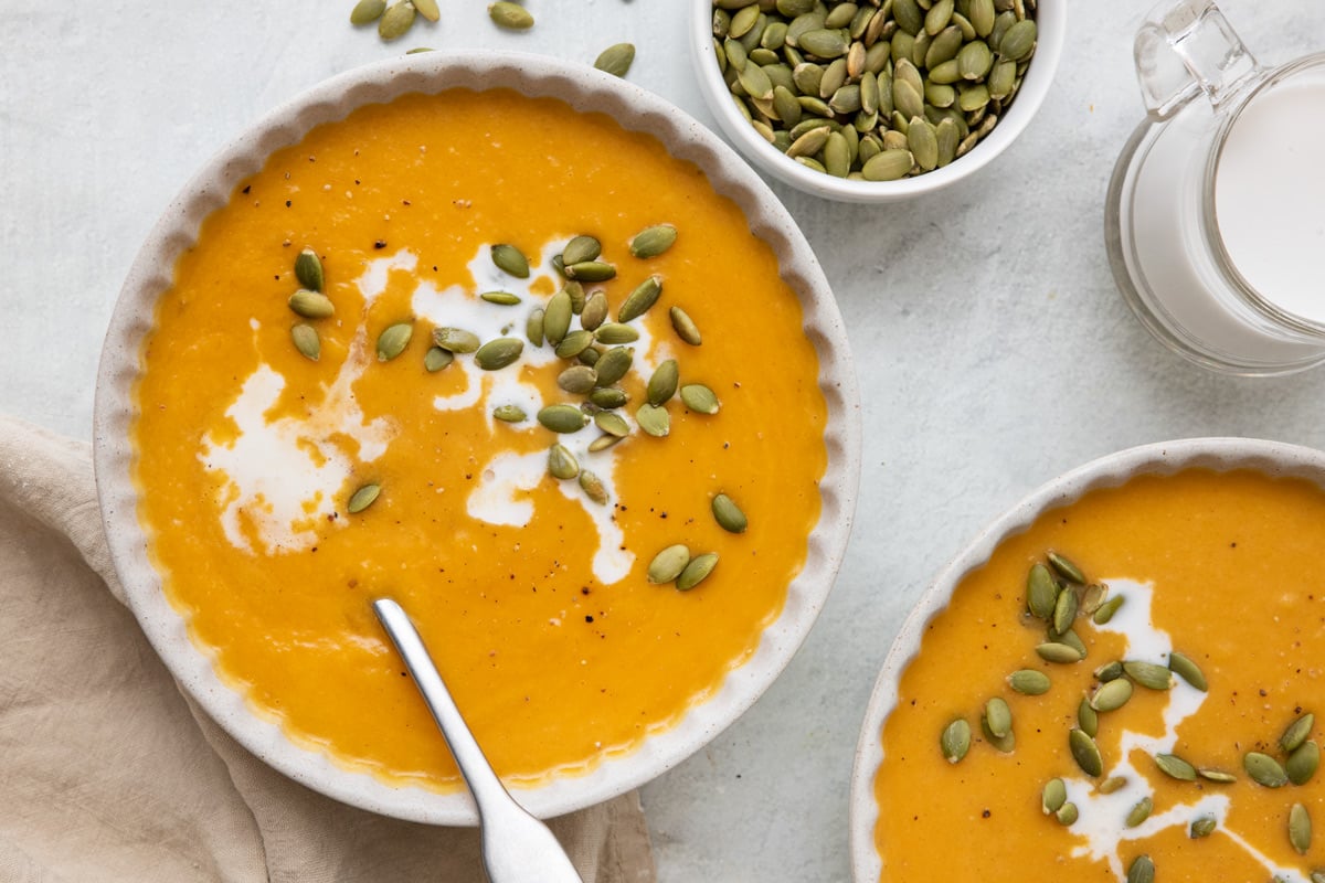 https://feelgoodfoodie.net/wp-content/uploads/2016/12/Roasted-Butternut-Squash-Soup-09.jpg