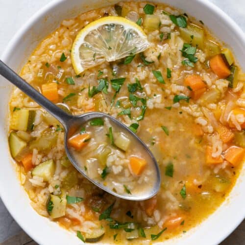 Lemon Rice Soup {Vegetarian Recipe} - FeelGoodFoodie