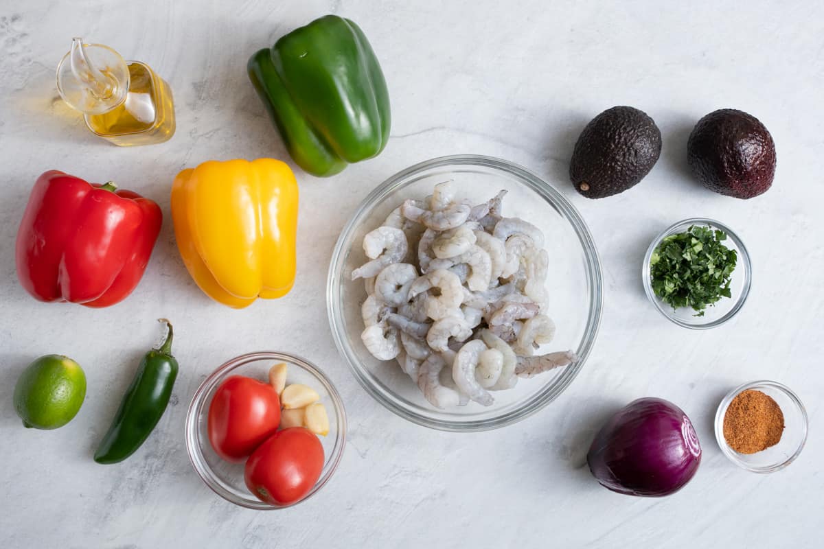 https://feelgoodfoodie.net/wp-content/uploads/2017/01/Shrimp-Fajitas-with-Avocado-Salsa-01.jpg