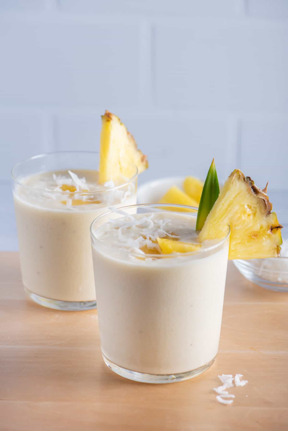 how to make a pina colada smoothie with coconut milk