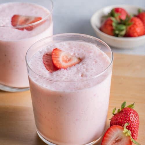 Akkumulerede forretning Besiddelse Strawberry Protein Smoothie Recipe - FeelGoodFoodie