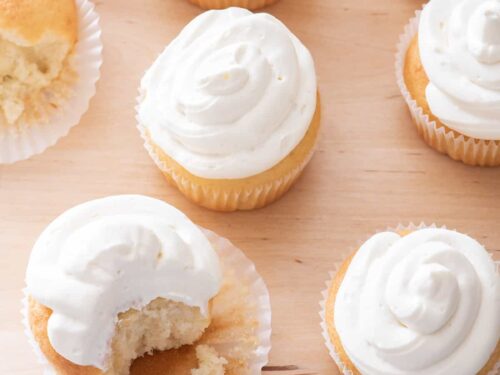 https://feelgoodfoodie.net/wp-content/uploads/2017/02/vanilla-cupcakes-15-500x375.jpg