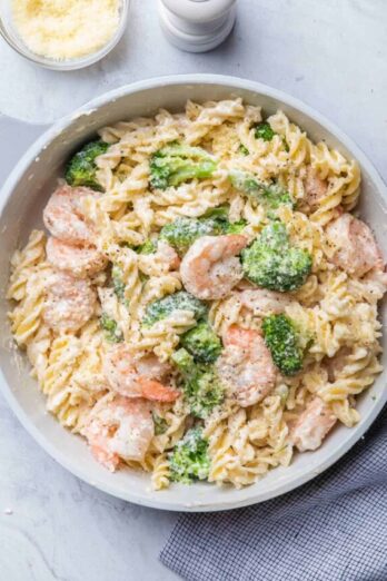 cropped-Broccoli-Shrimp-Alfredo-10.jpg