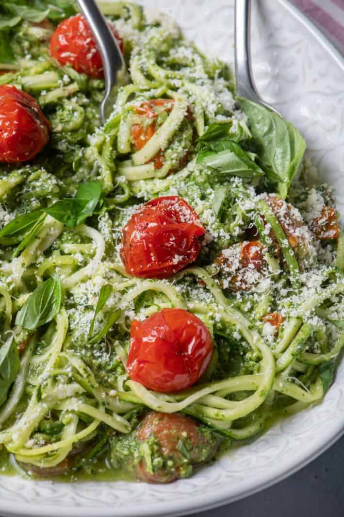 Pesto Zoodles {Low Carb Recipe} - FeelGoodFoodie