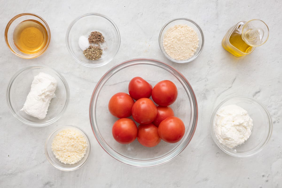 Ingredient for recipe: honey, goat cheese, parmesan, seasoning, tomatoes, panko bread crumbs, ricotta cheese, and oil.