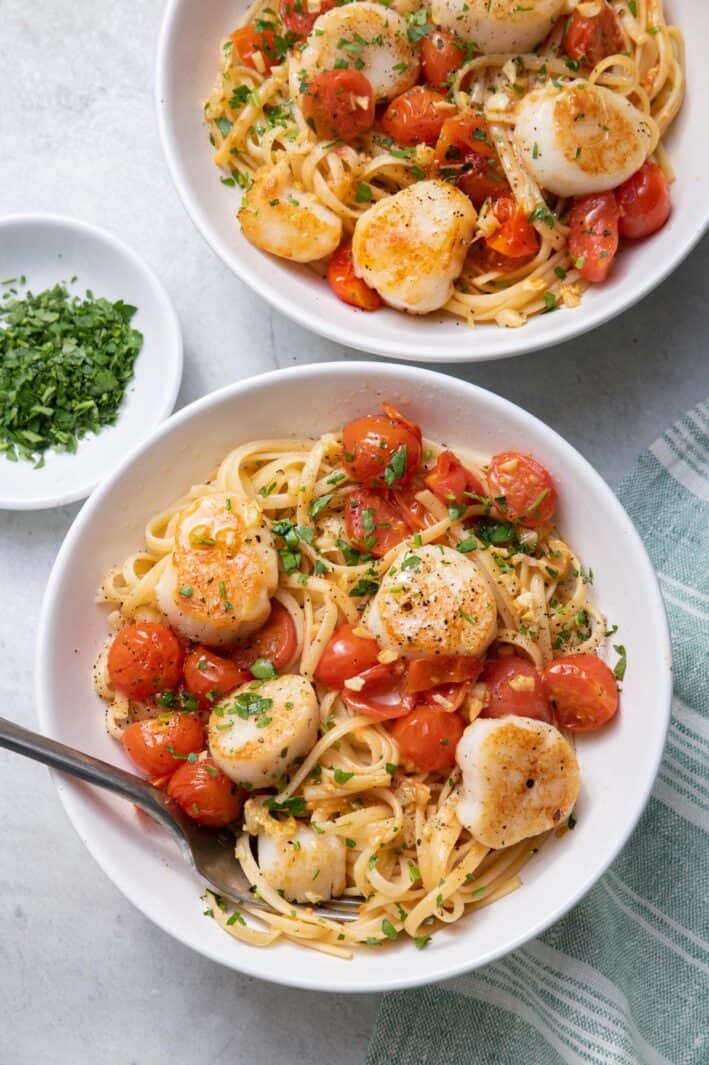 Pan Seared Scallops with Pasta (30-Minute Pasta Dish!) - Feel Good Foodie
