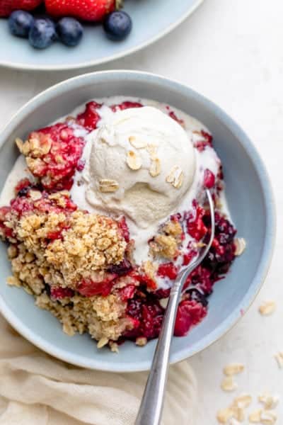 Easy Apple Crisp {Oat & Pecan Topping} - FeelGoodFoodie