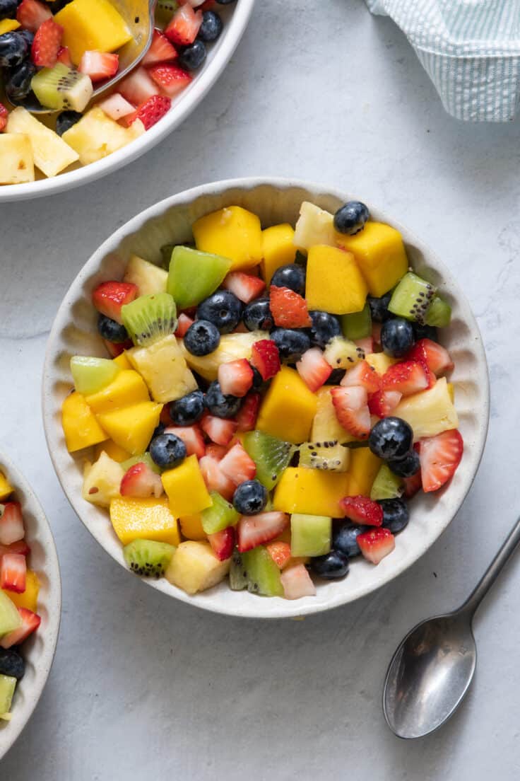 Tropical Fruit Salad {Kiwi, Mango & Pineapple} - Feel Good Foodie