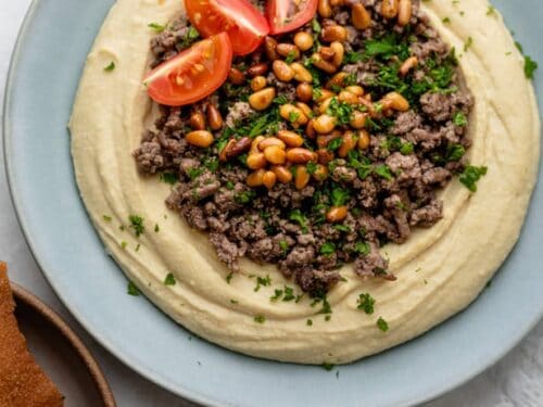 Ground Beef with Hummus and Pita Chips