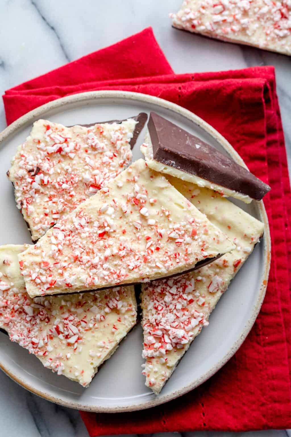 Chocolate Peppermint Bark Recipe {3-Ingredients!} - FeelGoodFoodie