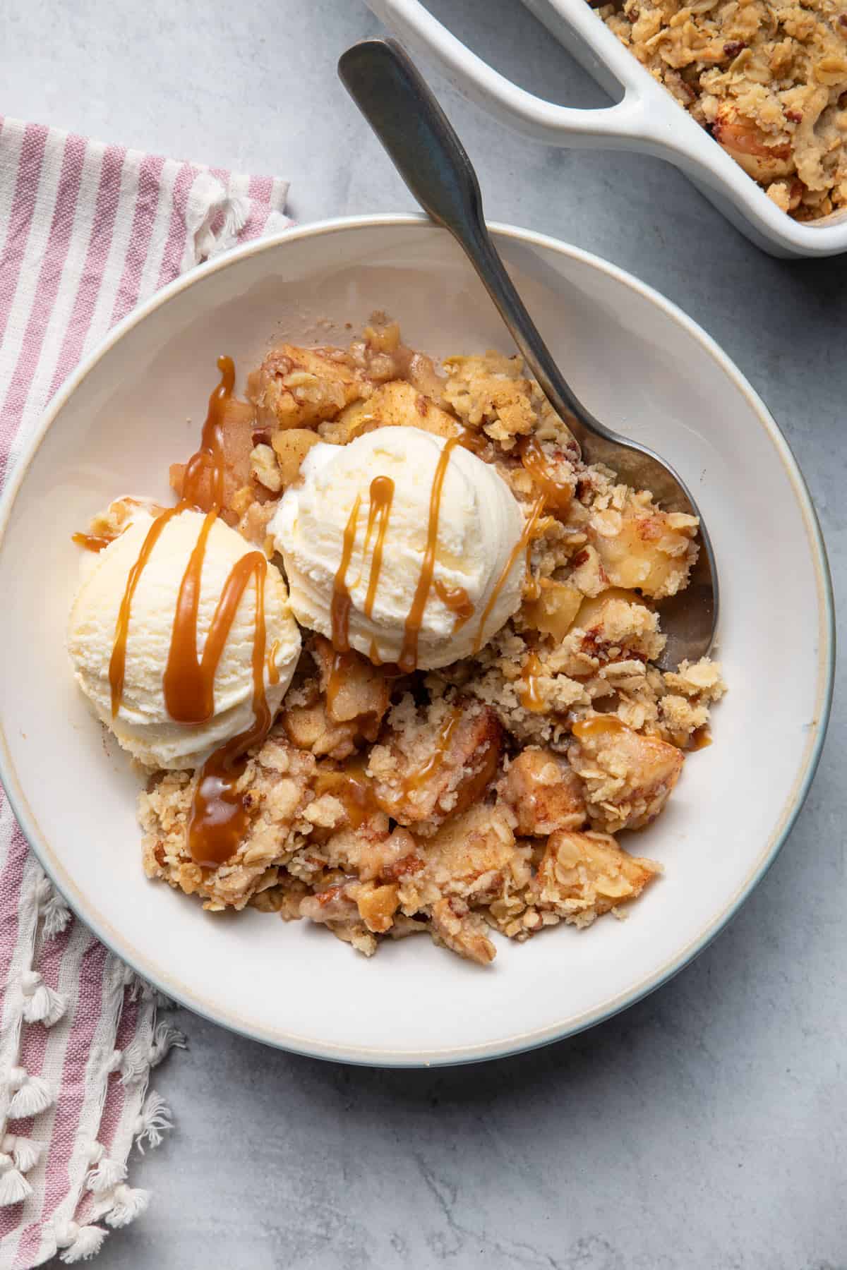 Easy Apple Crisp {Oat & Pecan Topping} - FeelGoodFoodie