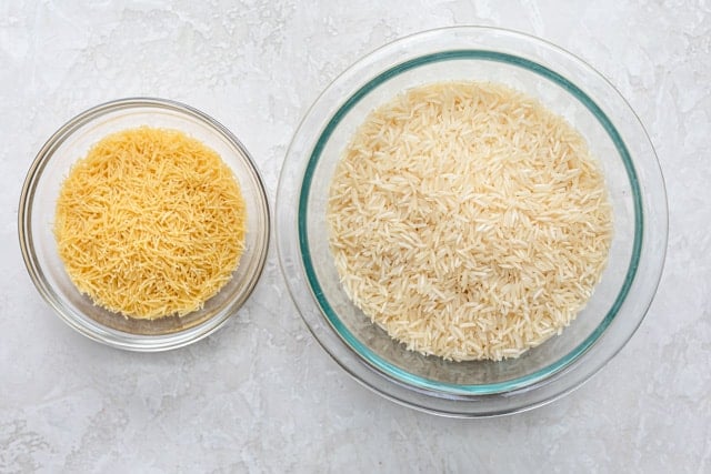 Two ingredients to make the recipe: basmati rice an vermicelli pasta noodles