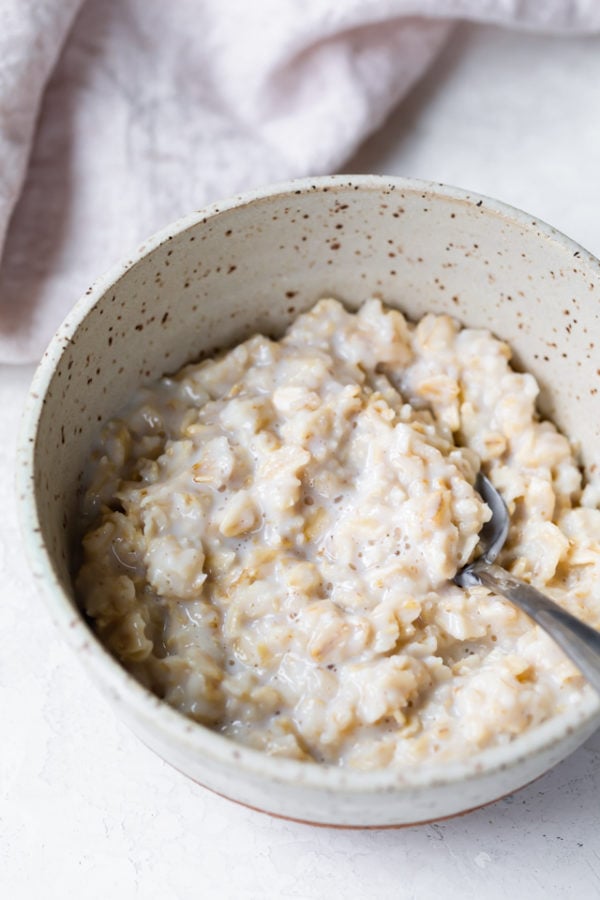 How to Make Oatmeal - FeelGoodFoodie