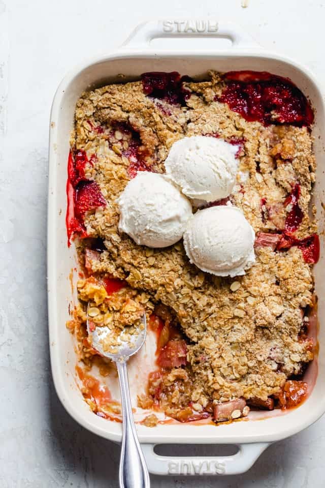 Healthy Strawberry Rhubarb Crisp