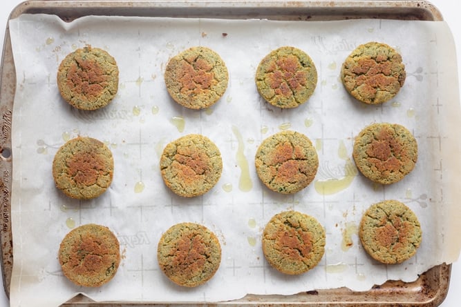 Baked falafel patties