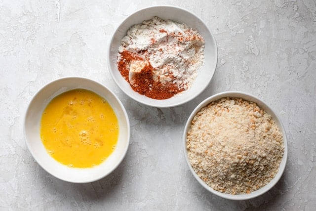 Dredging station for the fish: flour and spices, eggs, panko, breadcrumbs