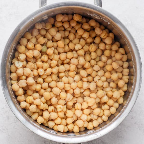 Chickpeas in pot after removing the water.
