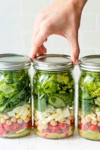 Closing the salad jars