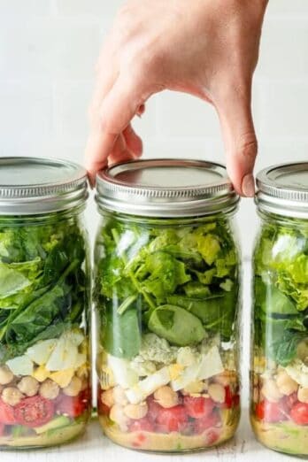 Closing the salad jars