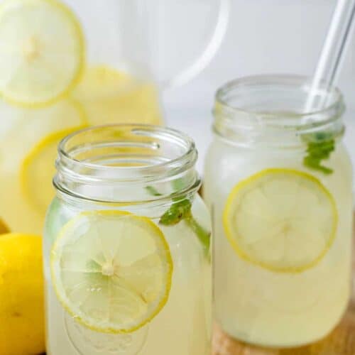 How To Make A Drink Station When You Have Nothing But Lemons