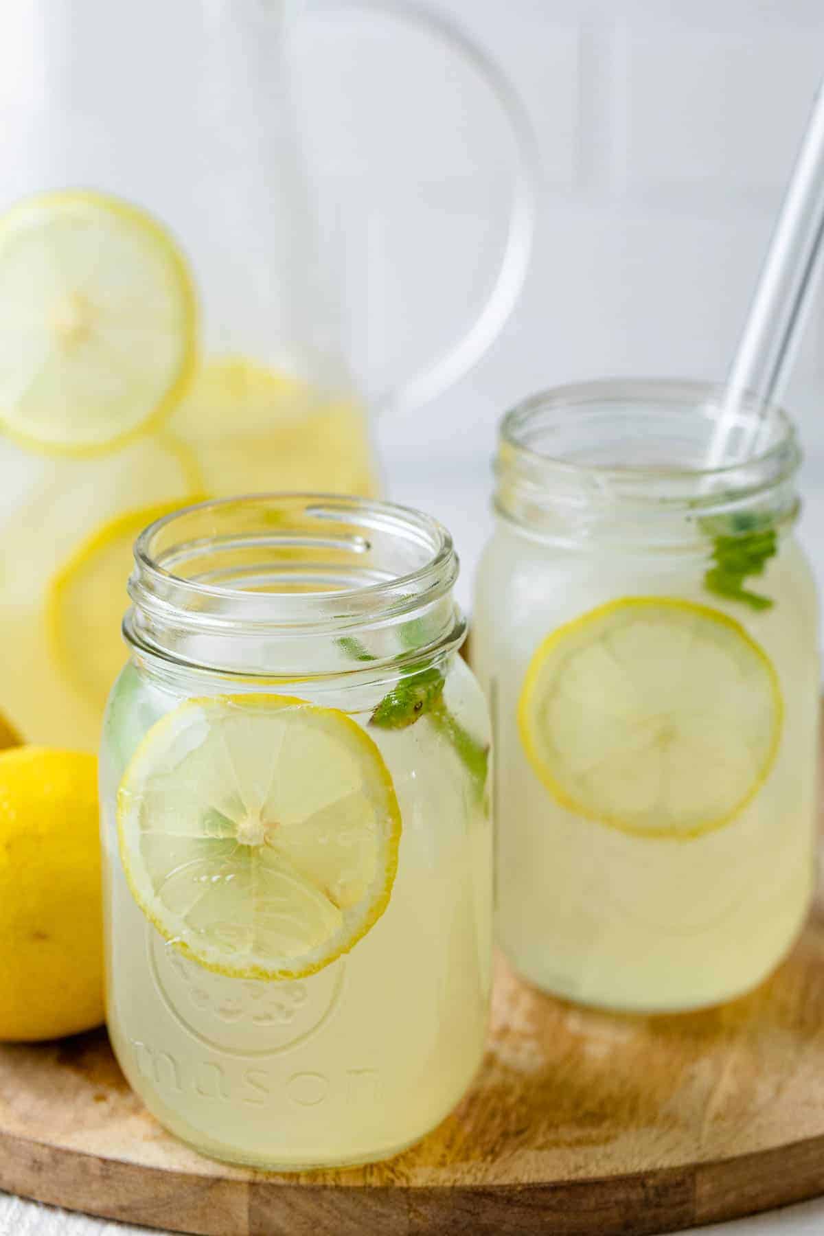 Homemade Lemonade {3 Ingredients} - FeelGoodFoodie