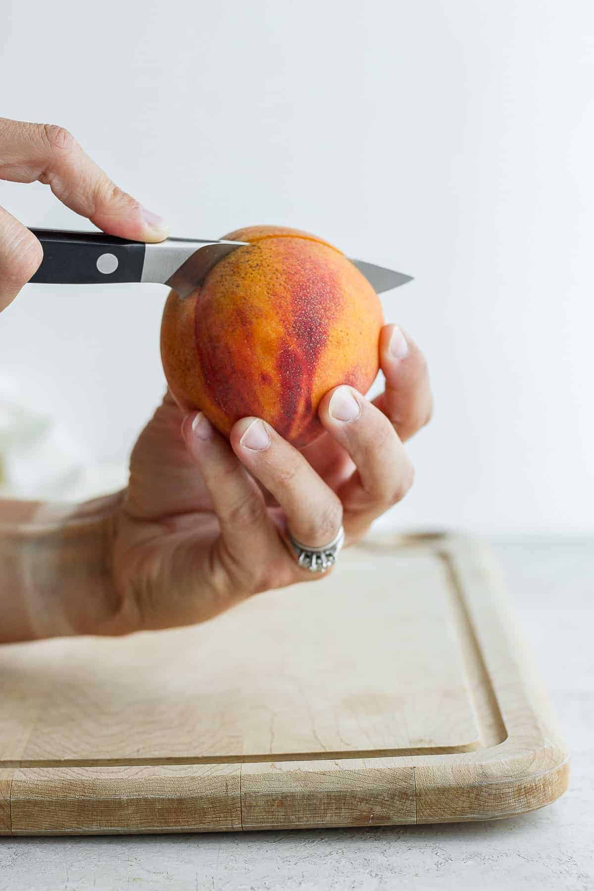 How to Peel Peaches {Easy Tutorial} - FeelGoodFoodie