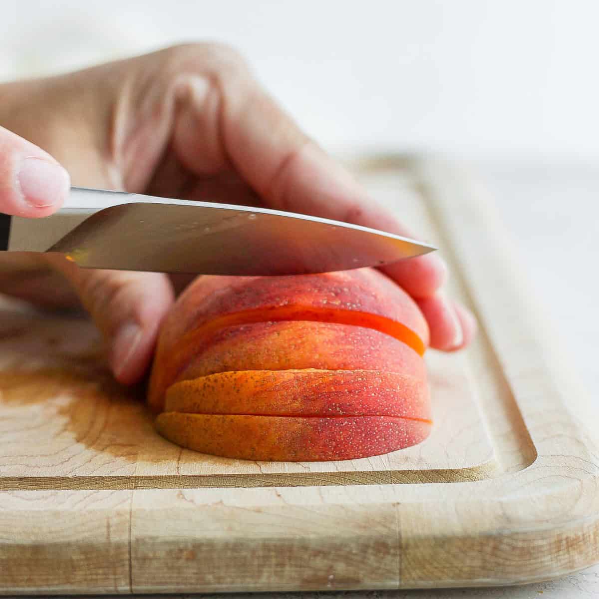 How to Cut a Peach