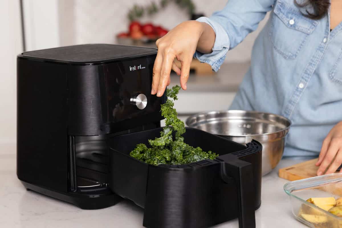 Instant Vortex 4-in-1 2-quart mini air fryer for $35 - Clark Deals