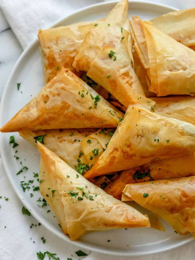 Spanakopita Triangles - Feel Good Foodie