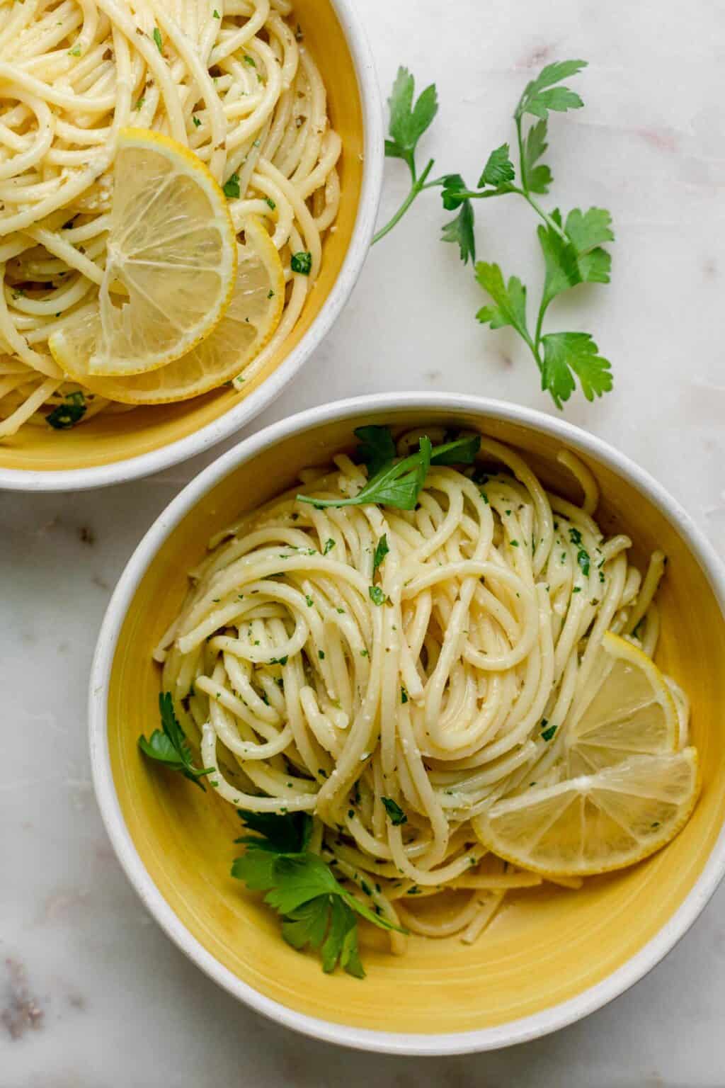Lemon Pasta Recipe {No Butter or Cream} - FeelGoodFoodie