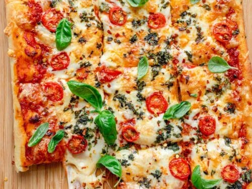 Check Out This Wicked Classic Marinara Sheet Pan Pizza Recipe!