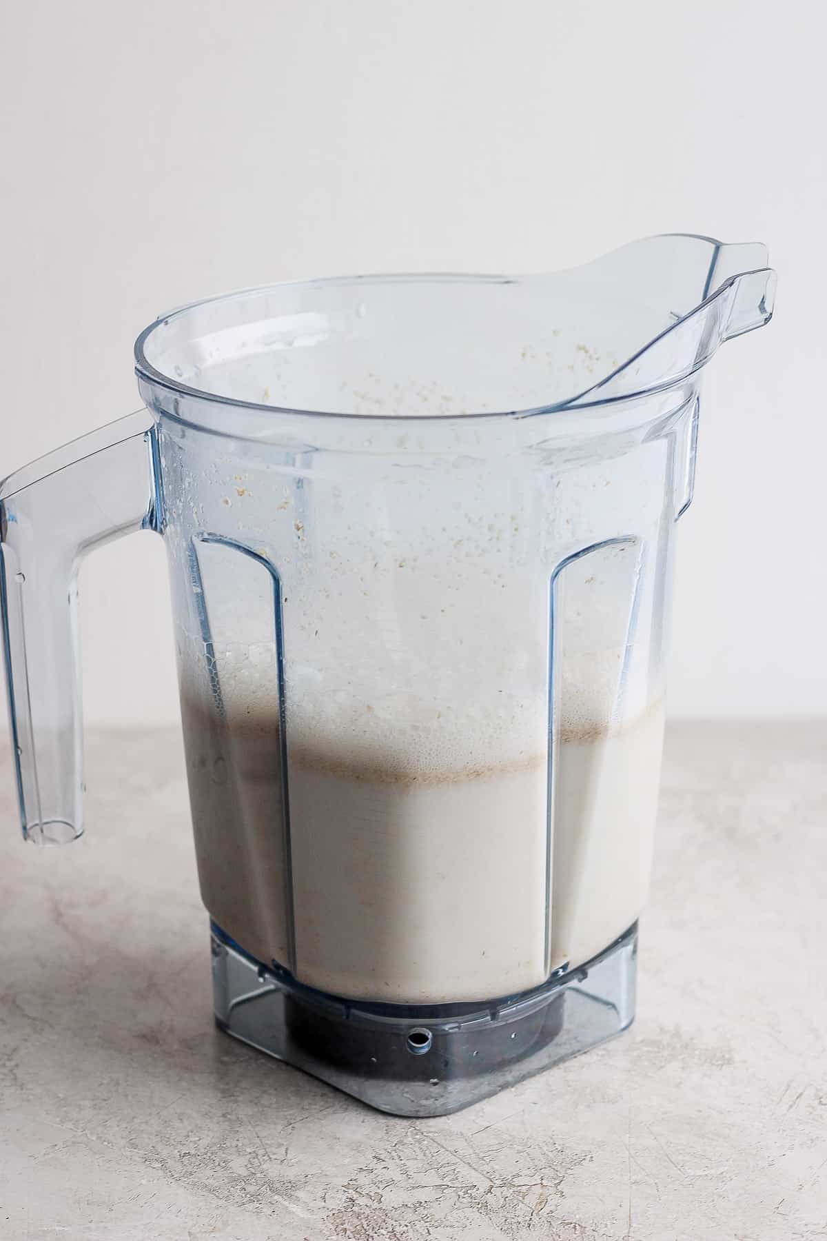 How to Make Homemade Oat Milk in a Blender