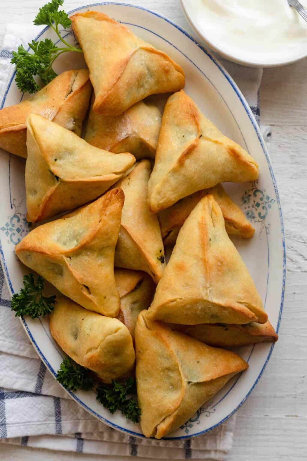 Lebanese Spinach Pies {Traditional Fatayer Recipe} | FeelGoodFoodie