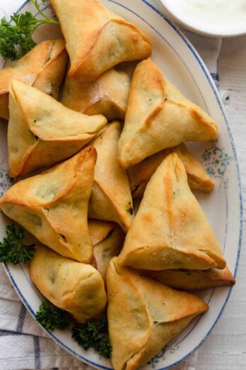 cropped-Lebanese-Spinach-Pies-11-1.jpg