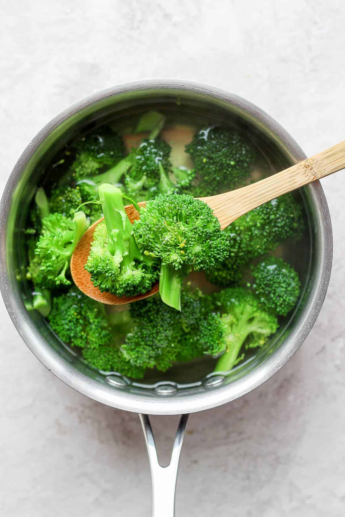 How to Make Steamed Broccoli