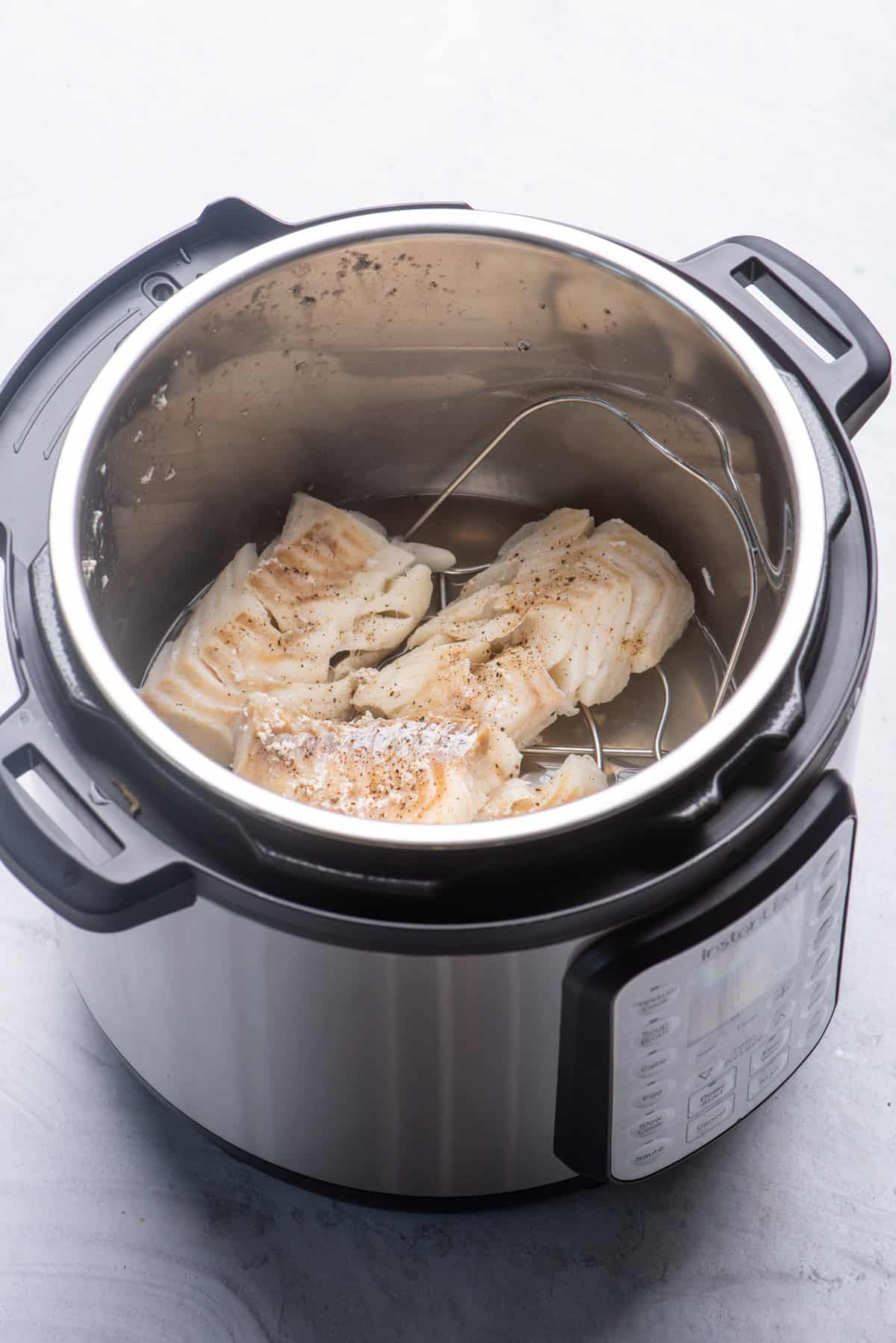 Cooked fish in instant pot