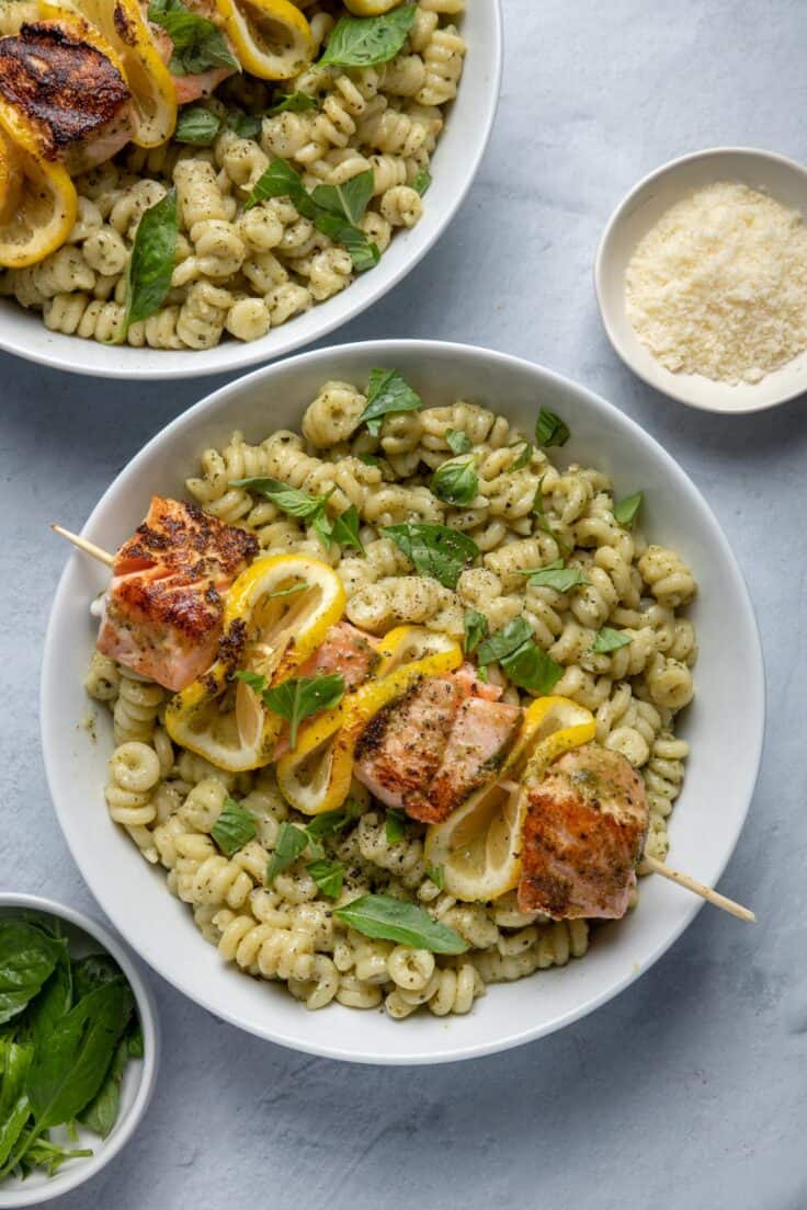 Pesto grilled salmon skewers with pasta