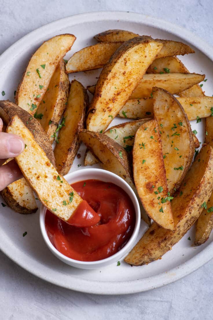 Baked Potato Wedges {Crisp Results!} - Feel Good Foodie