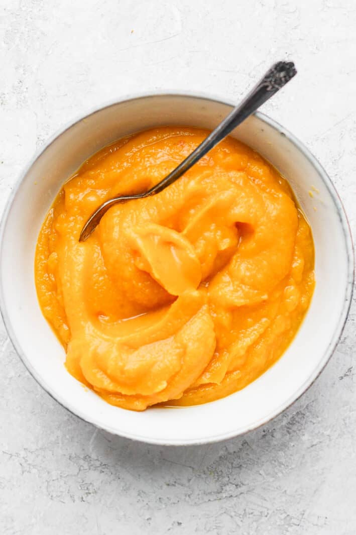 How to Make Pumpkin Puree {From Scratch} - FeelGoodFoodie