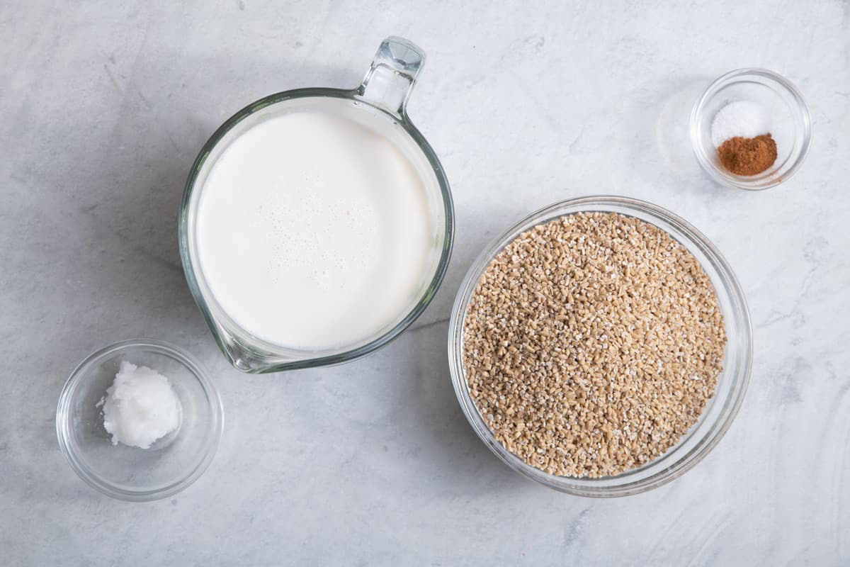 Ingredients to make oatmeal from scratch