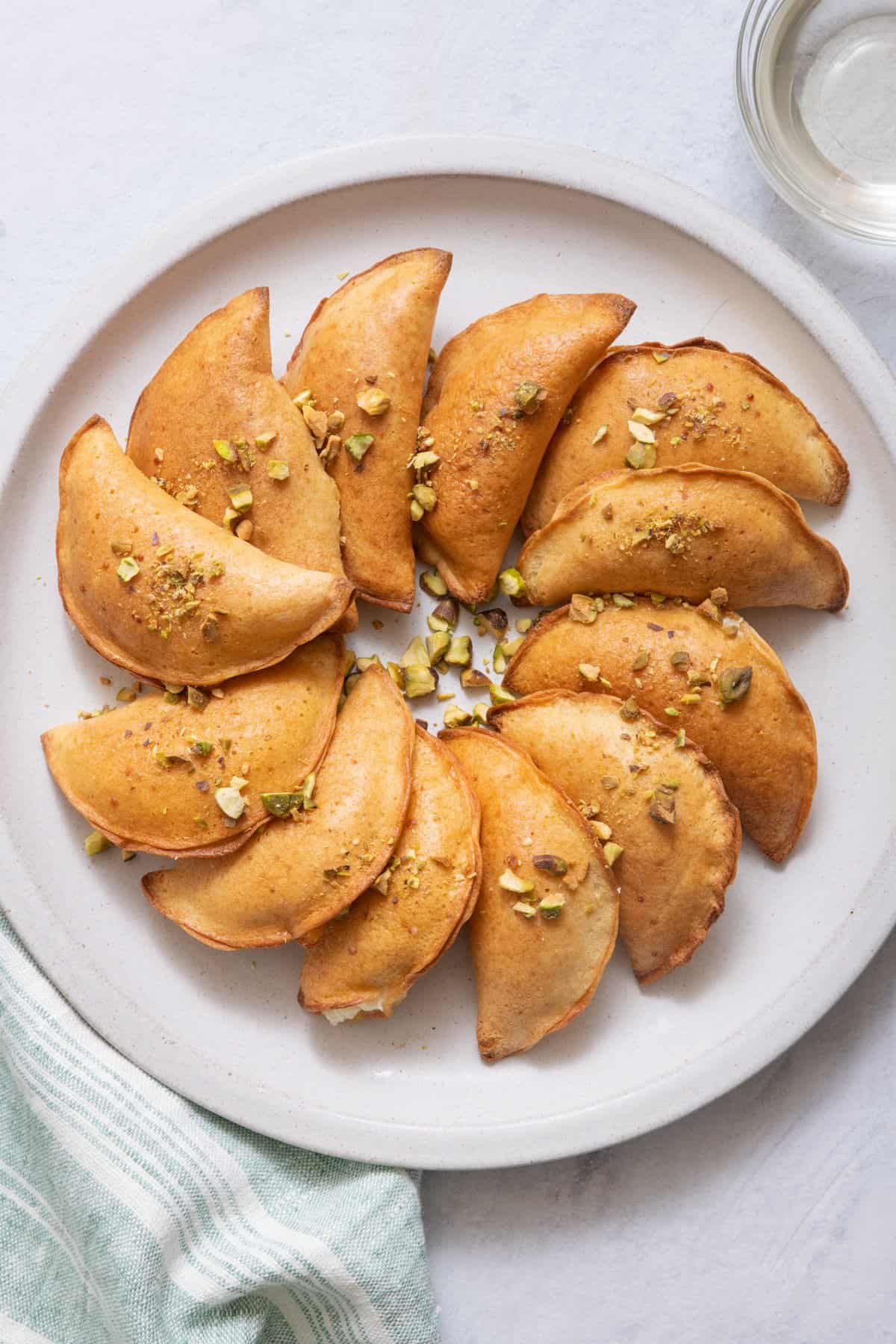 Lebanese Baklava {Authentic Easy Recipe} - FeelGoodFoodie