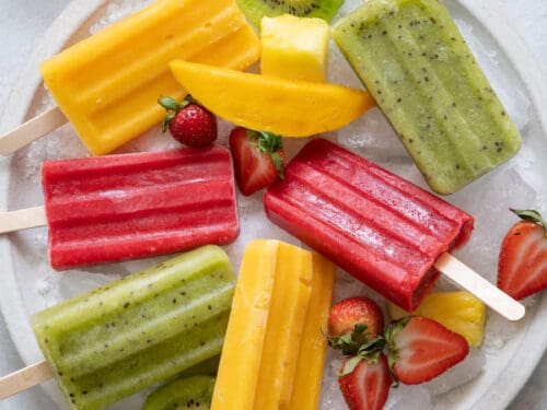 https://feelgoodfoodie.net/wp-content/uploads/2022/04/How-to-Make-Popsicles-15-500x375.jpg