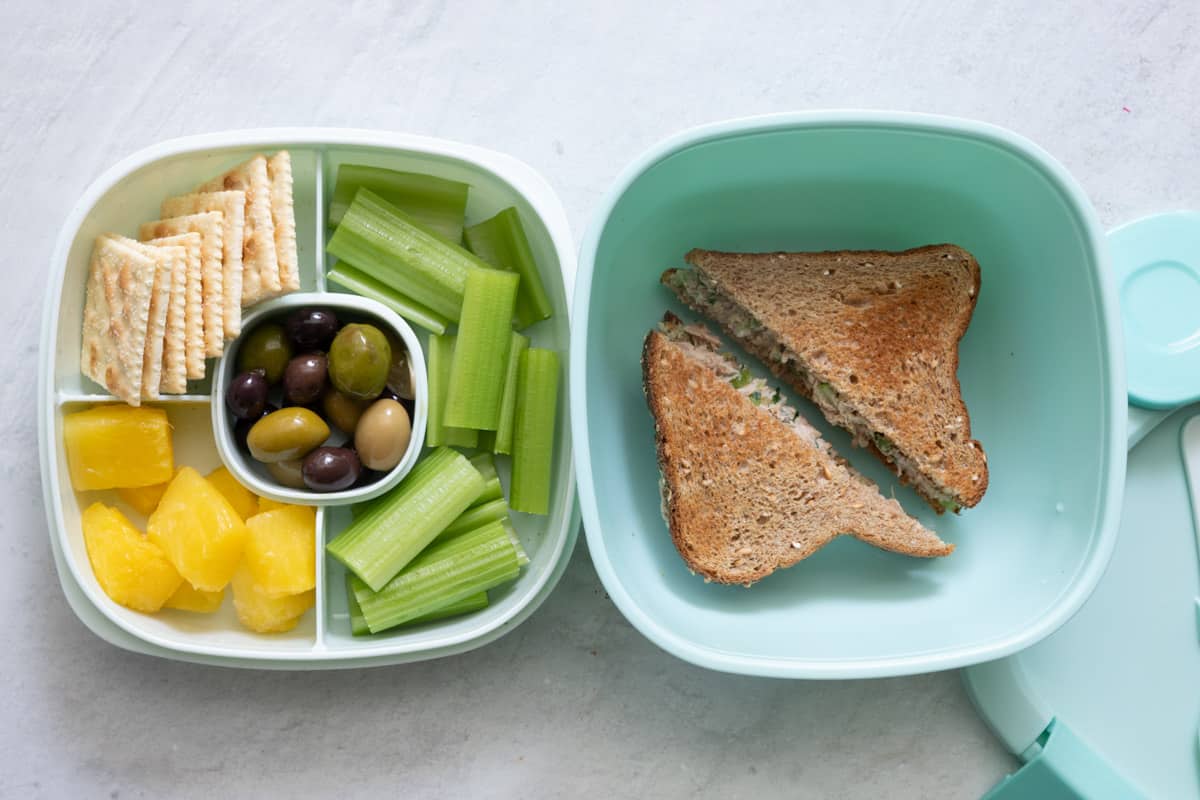 50 Easy Kids Lunch Recipes (for Home and School Lunch)