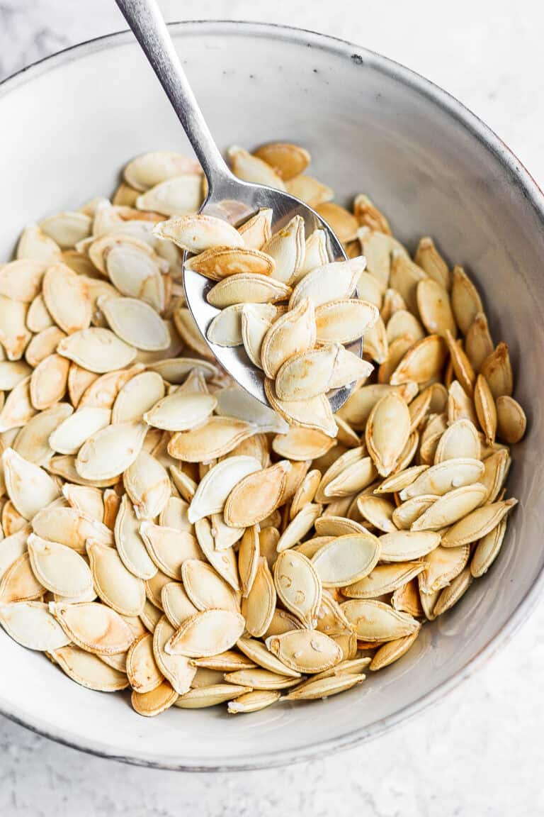 How to Roast Pumpkin Seeds {Easy Tutorial} - Feel Good Foodie