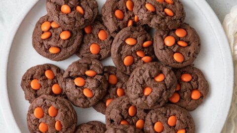 https://feelgoodfoodie.net/wp-content/uploads/2022/09/Dark-Chocolate-Halloween-Cookies-08b-480x270.jpg