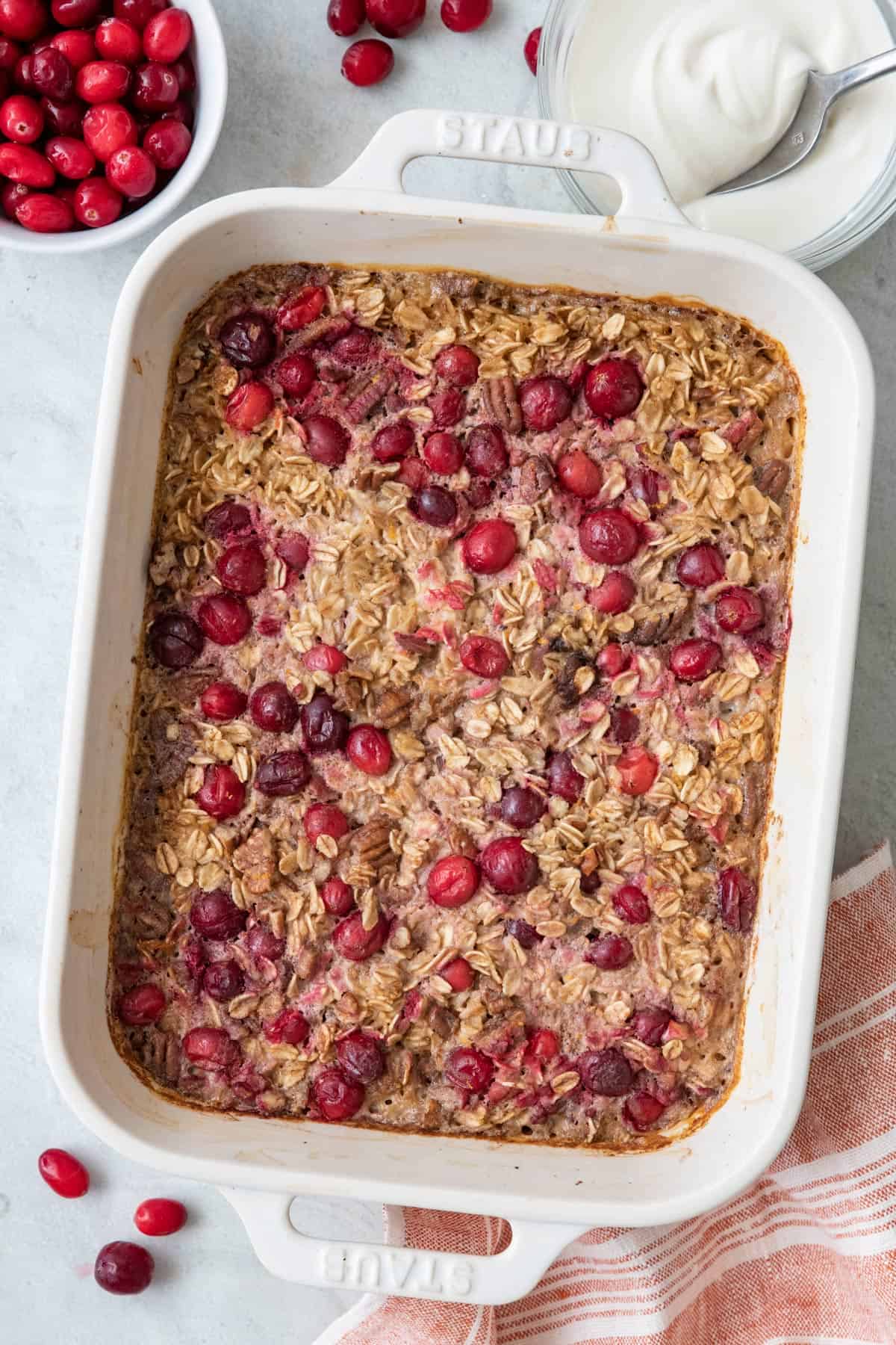 Vanilla-Cranberry Overnight Oatmeal