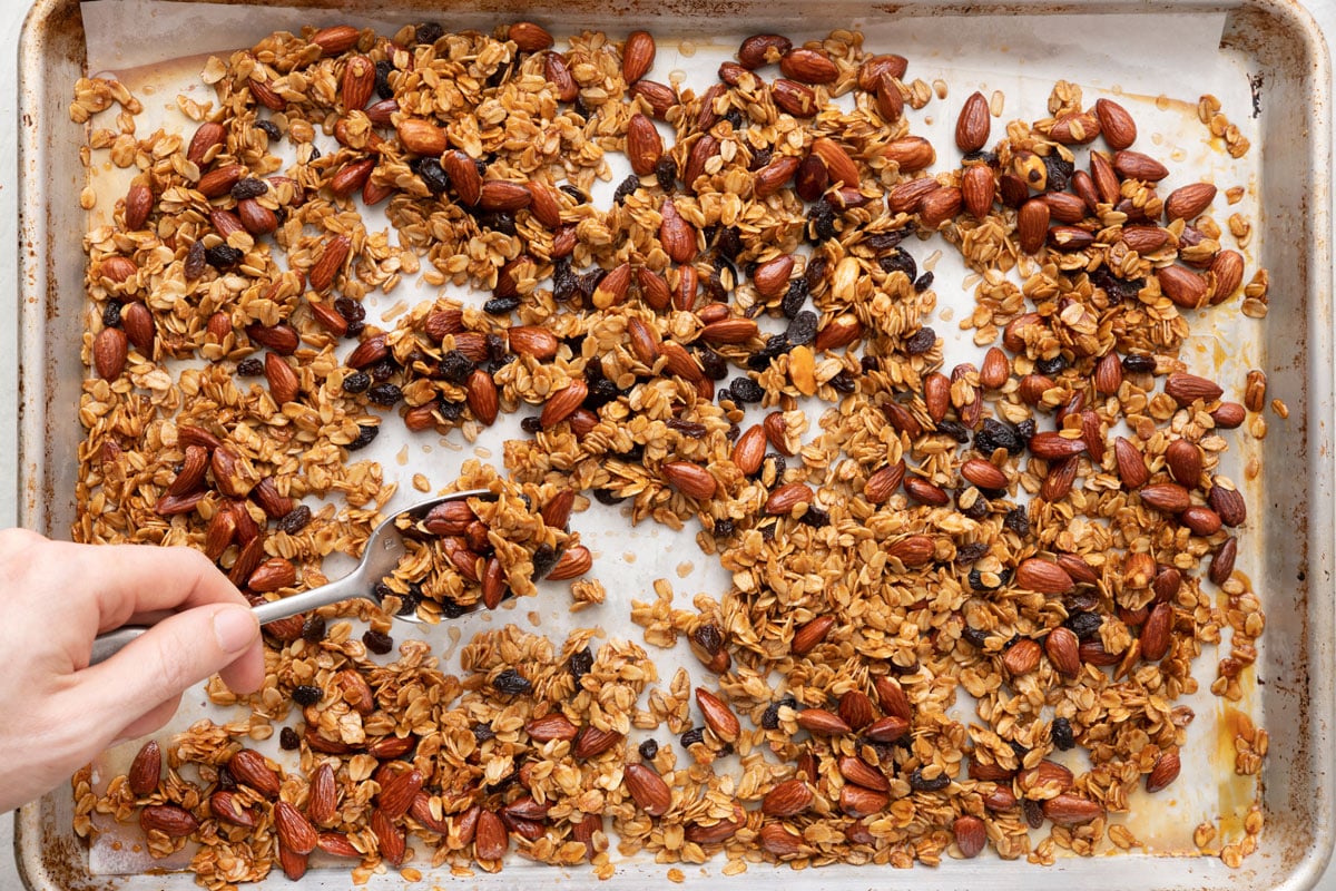 How to Make Granola - FeelGoodFoodie