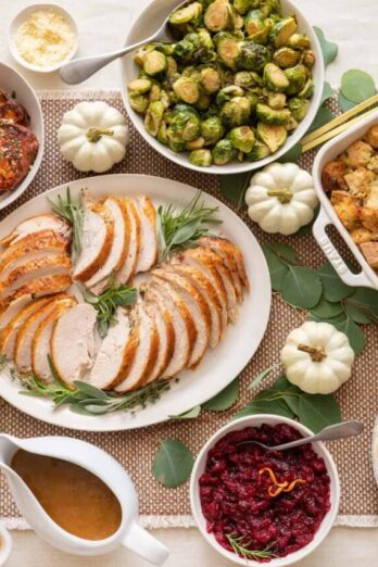 cropped-Thanksgiving-Table-03.jpg